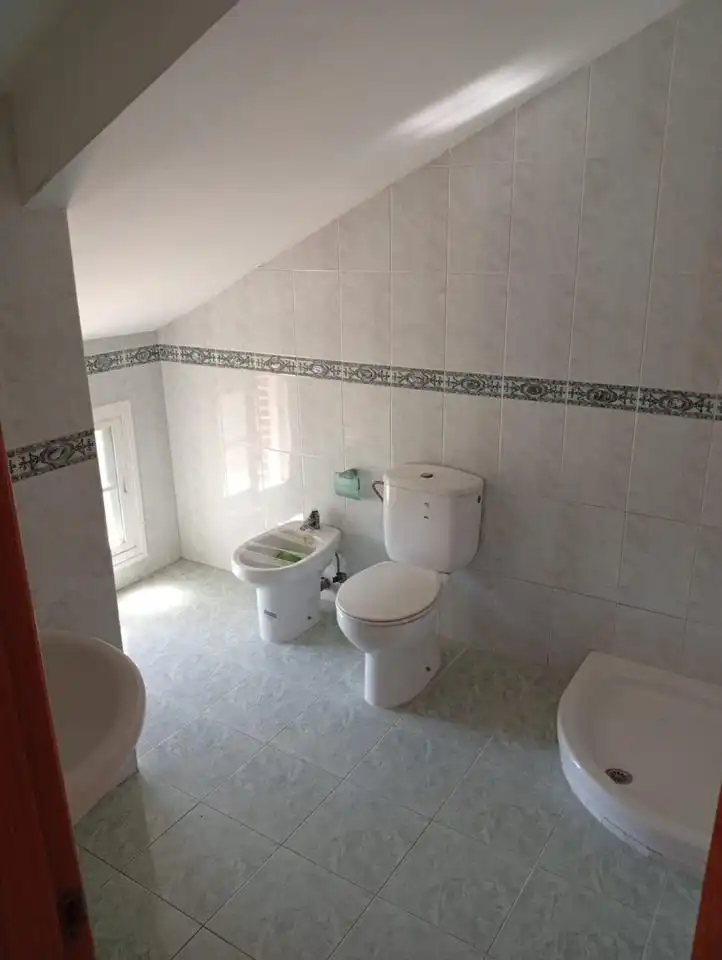 Casa de 220 m² en Zaragoza