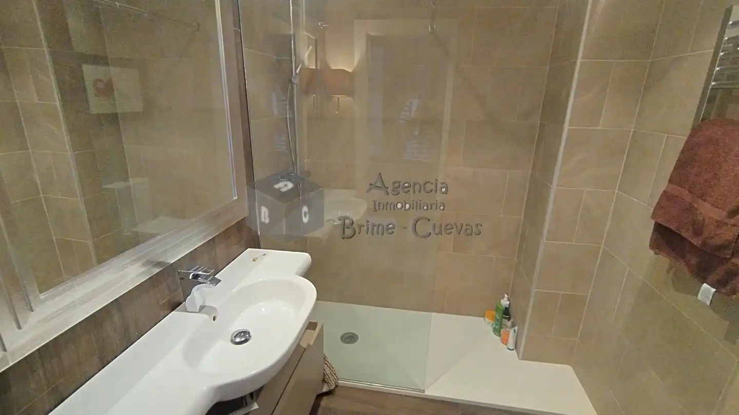 Piso de 94 m² en Oviedo
