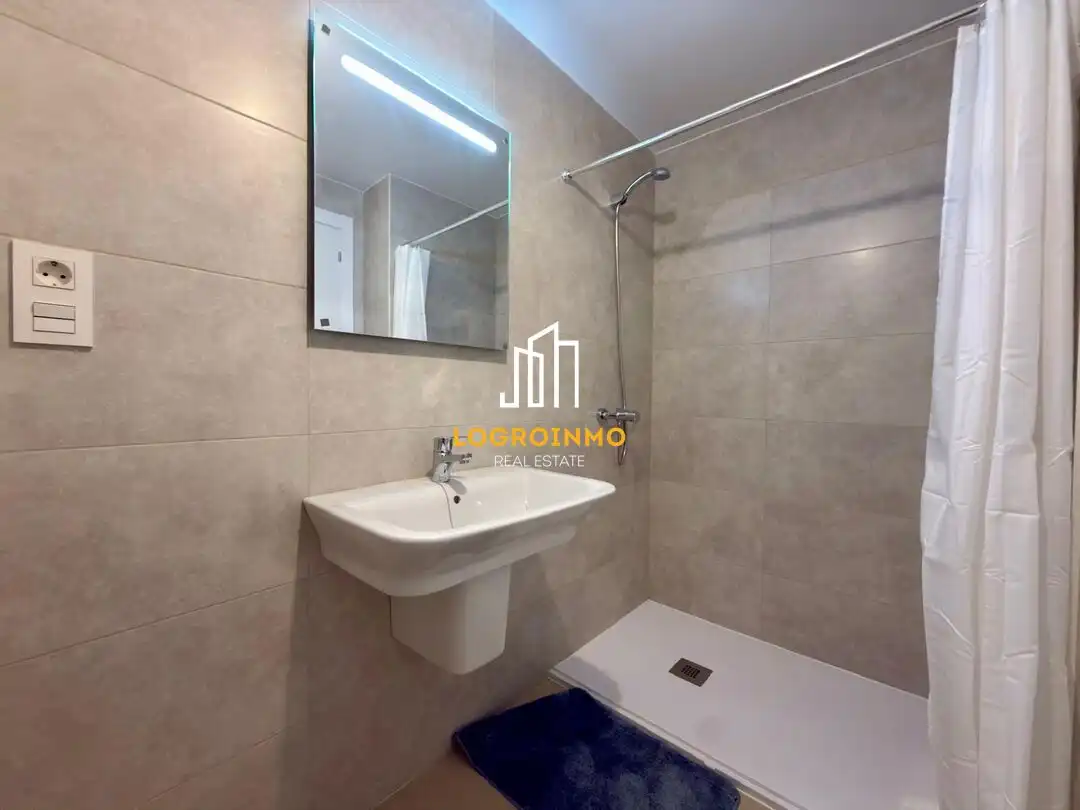 Pis de 104 m² a Logronyo