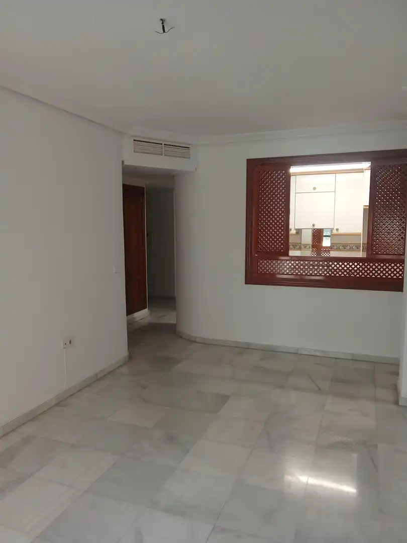 Pis de 75 m² a Còrdova