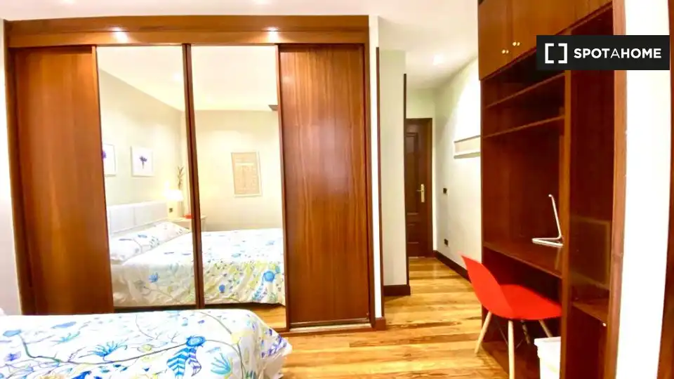 Habitación 138 m², Bilbao