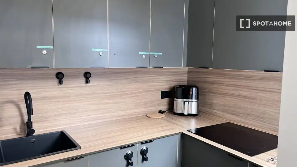 Habitación 18 m², Granada