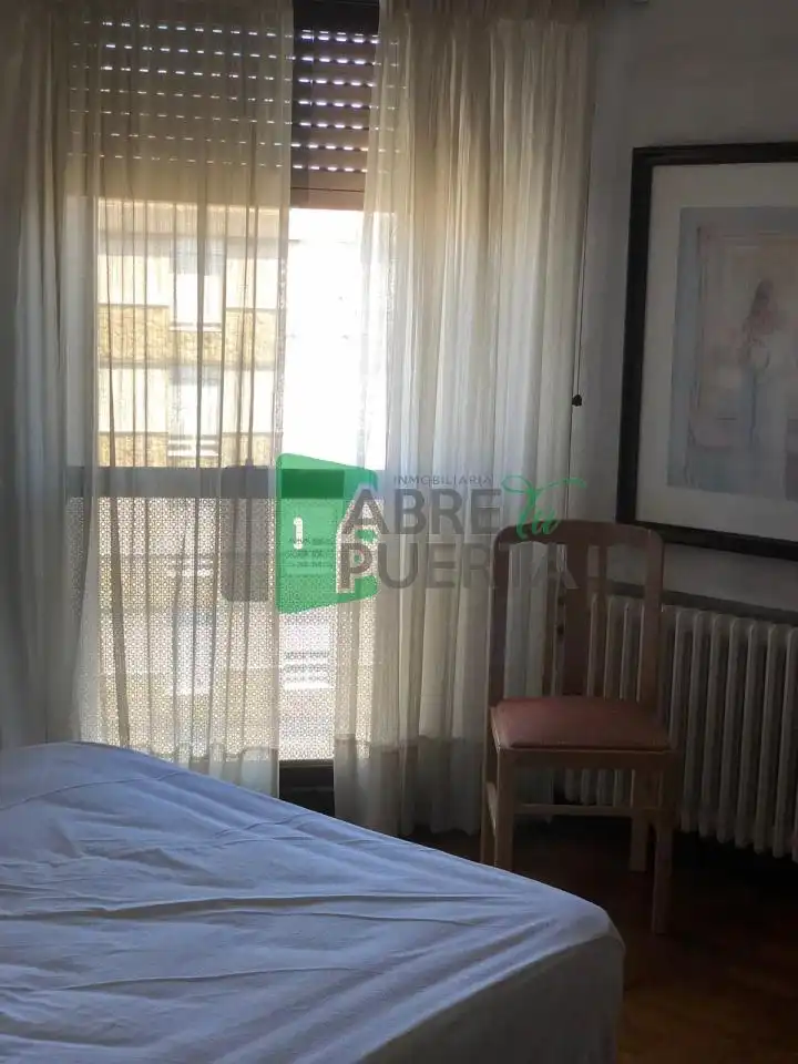 Piso de 130 m² en Ourense