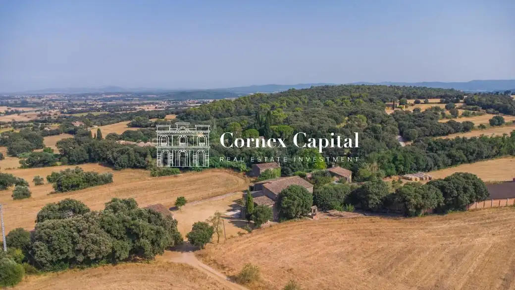 Casa de 1000 m² en Rupià
