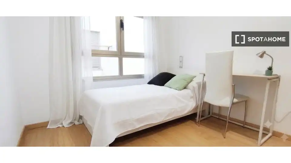 Habitación 97 m², Alicante