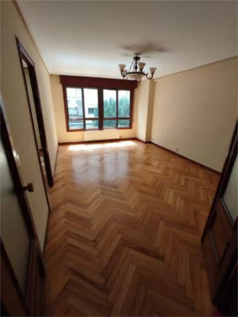 Piso de 95 m² en Vigo