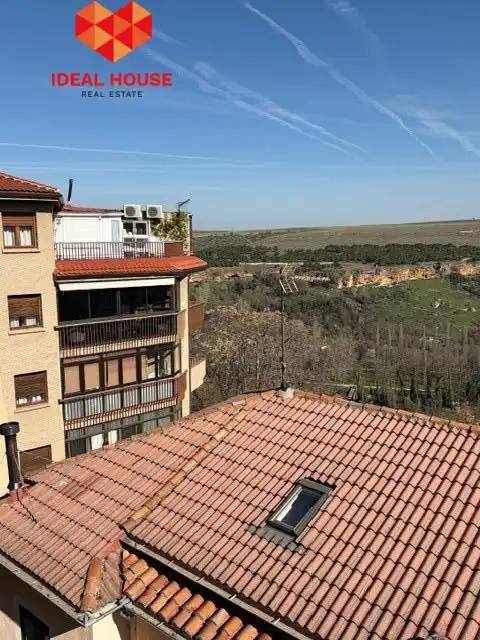 Piso de 80 m² en Segovia