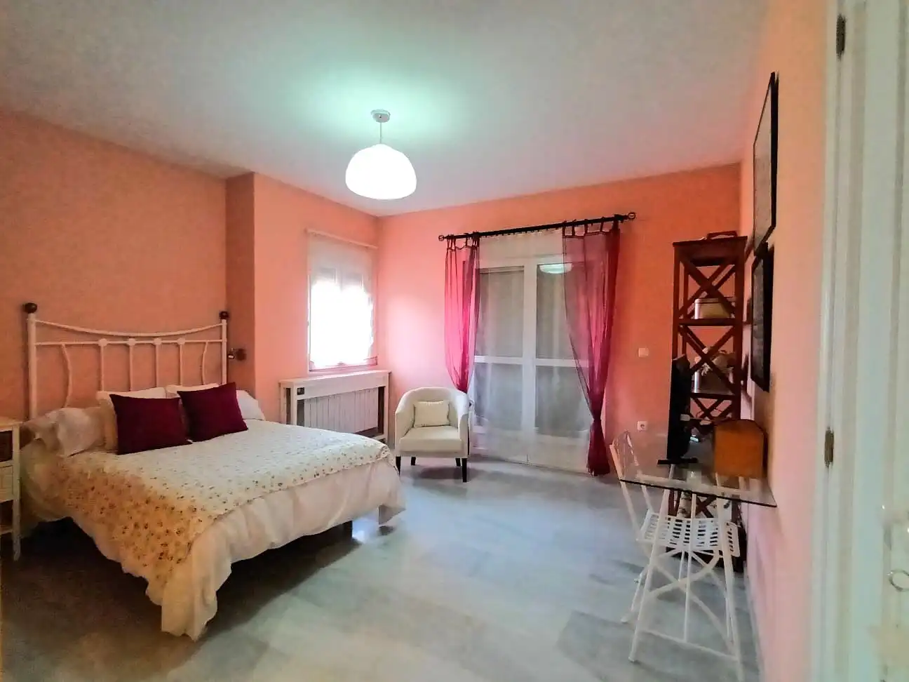 Flat 700 m² in Badajoz