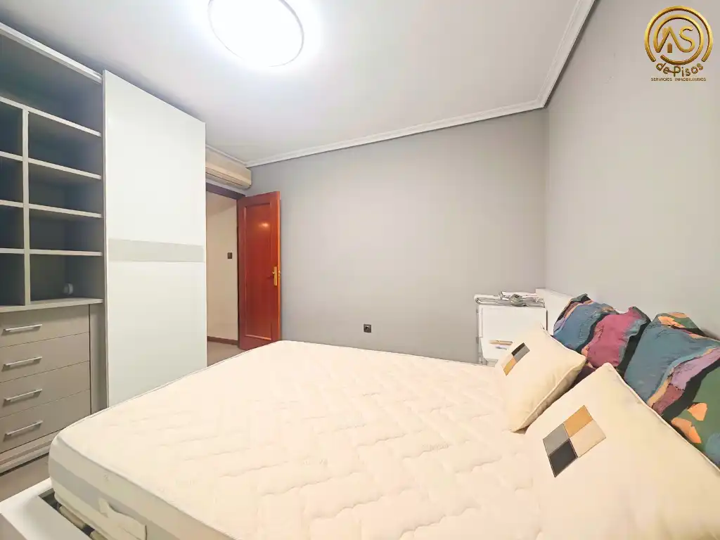 Piso de 93 m² en Zaragoza