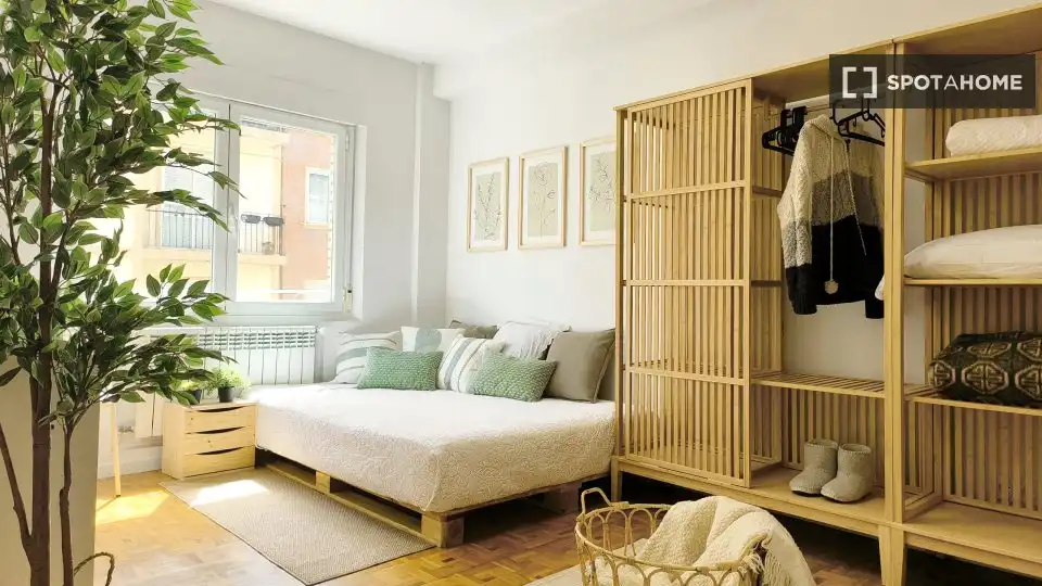 Habitación 143 m², Pamplona