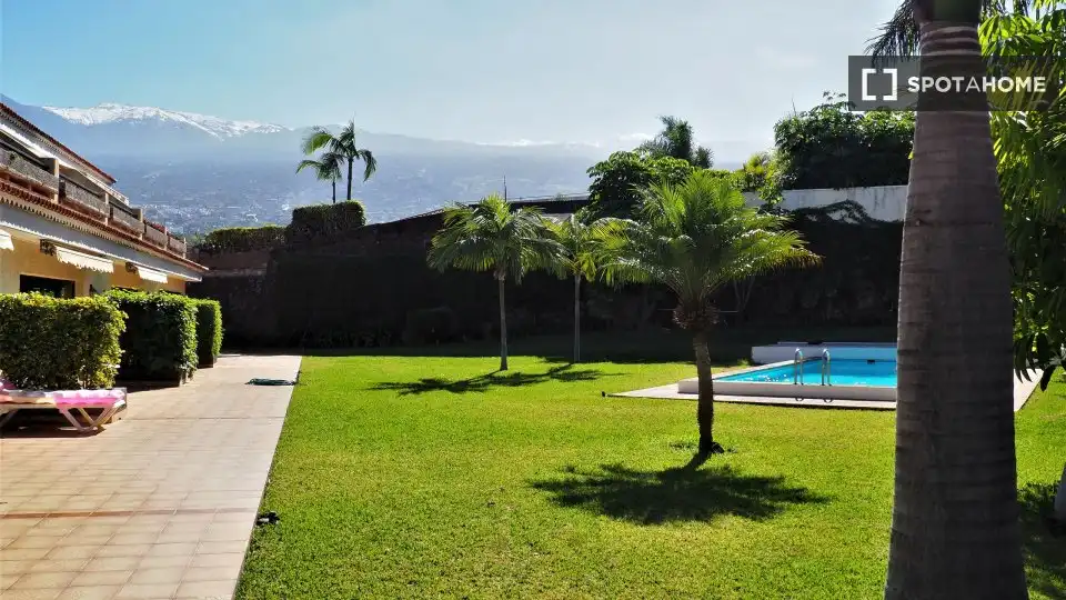 Habitación 74 m², Puerto de la Cruz