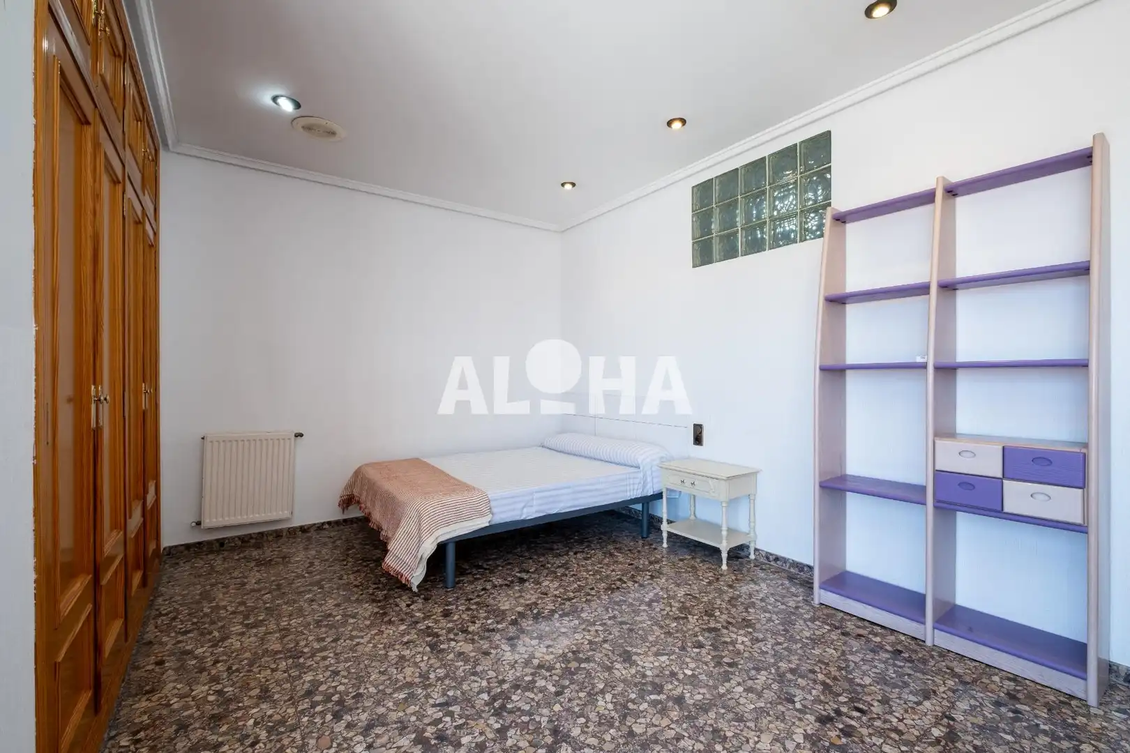 Habitación 346 m², Moncada