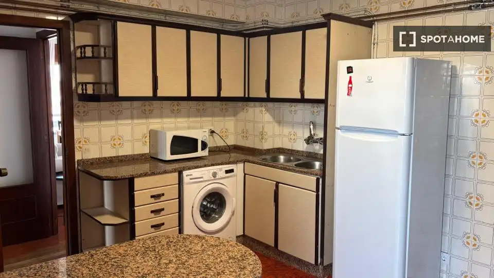 Habitación 115 m², Pontevedra