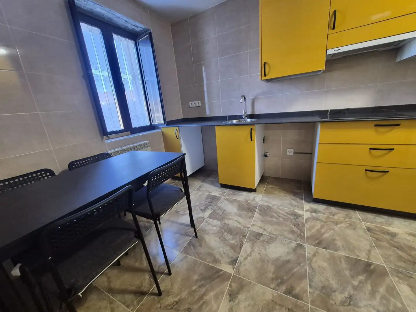 Piso de 140 m² en Gemuño