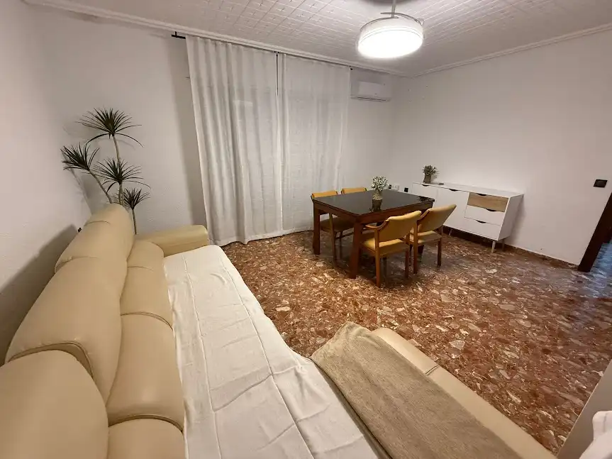 Piso de 200 m² en Linares