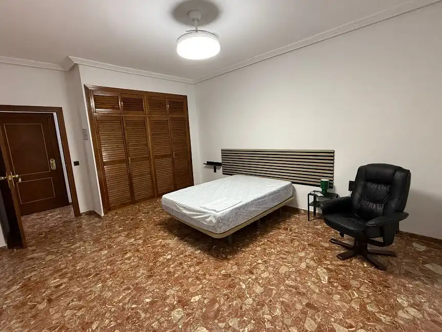 Piso de 200 m² en Linares