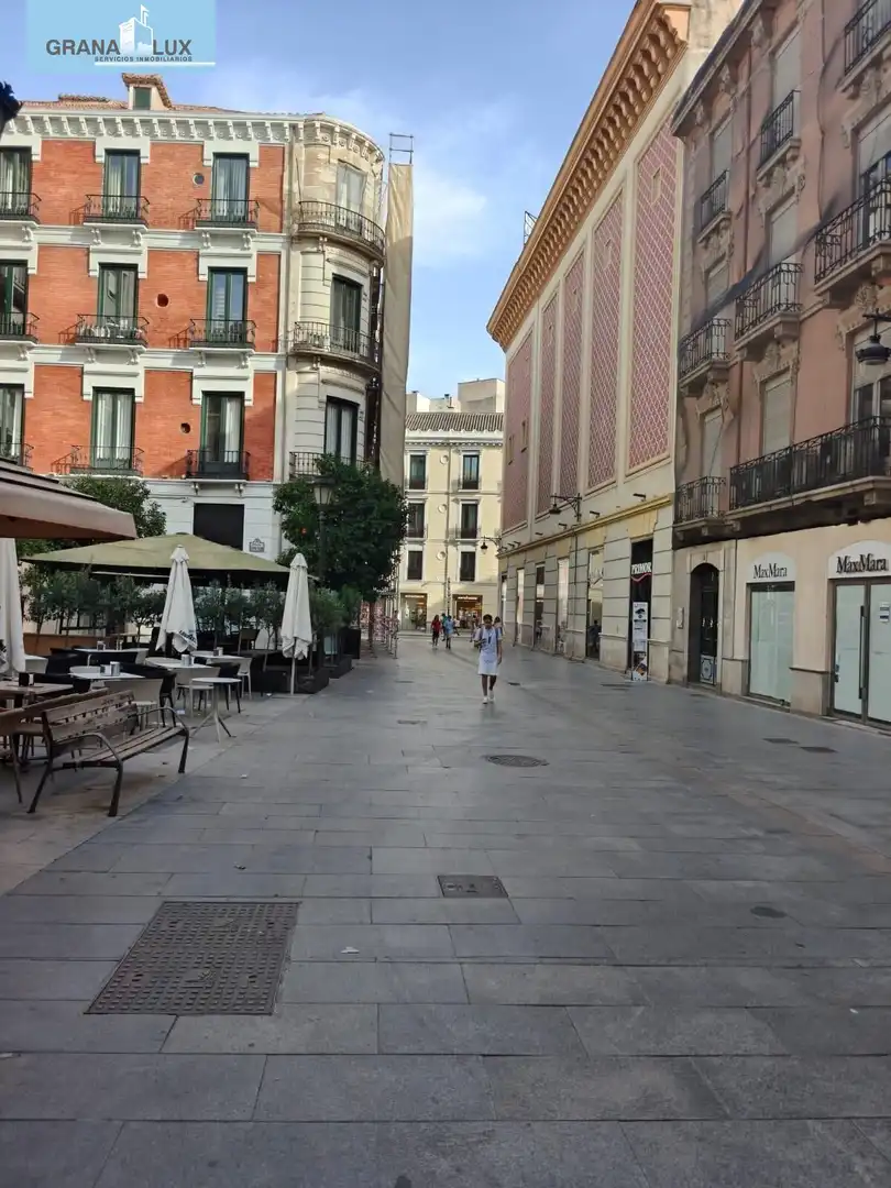 Piso de 90 m² en Granada