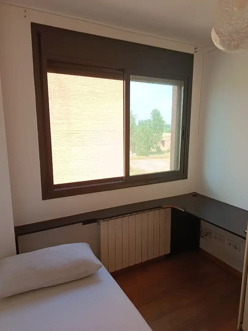 Habitación 140 m², Lérida