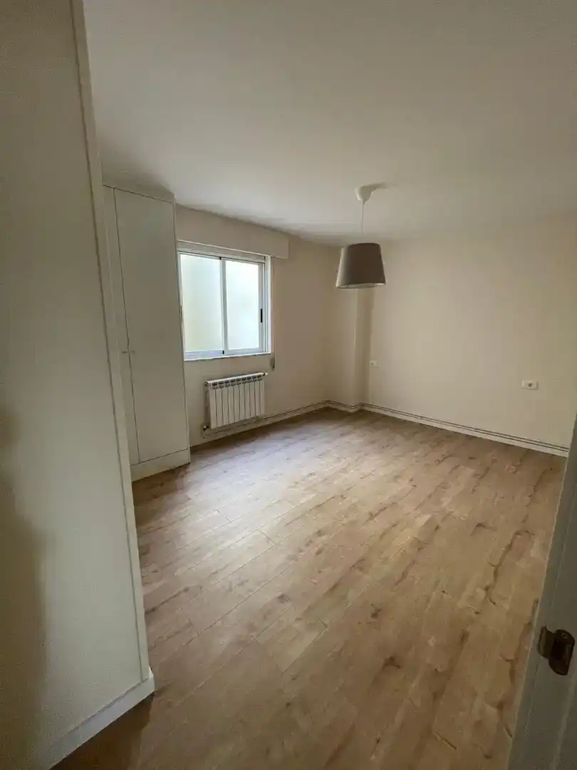 Piso de 90 m² en Santiago de Compostela