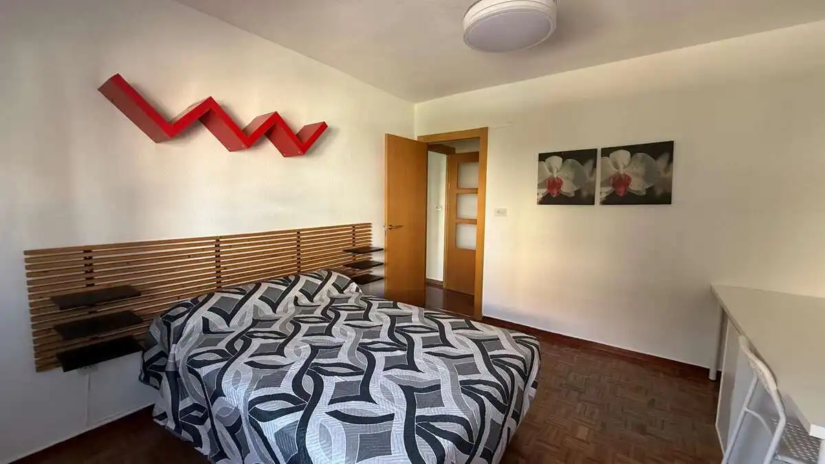 Piso de 90 m² en Granada
