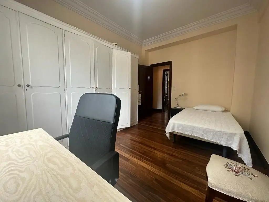 Wohnung 210 m² in Bilbao