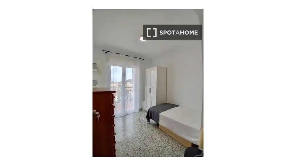 Habitación 161 m², Alicante