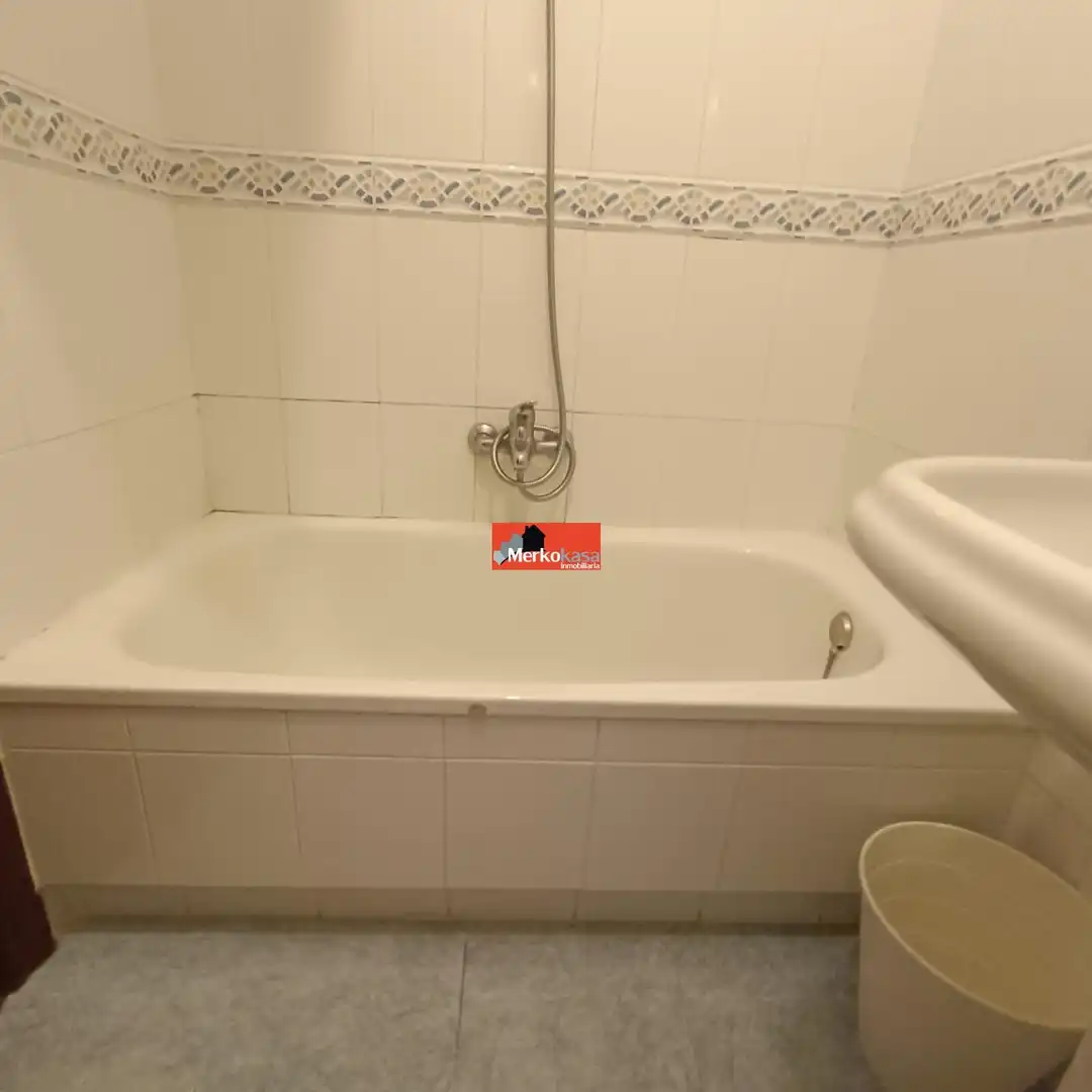 Piso de 76 m² en Lugo