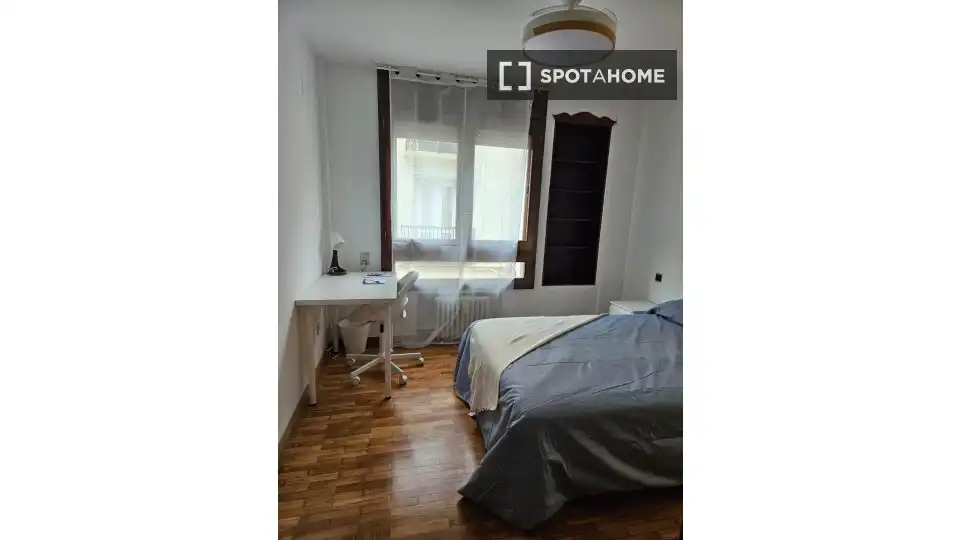 Habitación 135 m², Zaragoza