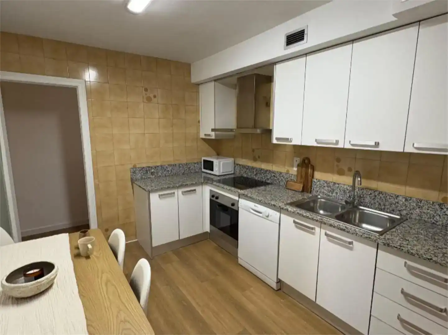 Habitación 120 m², Lérida