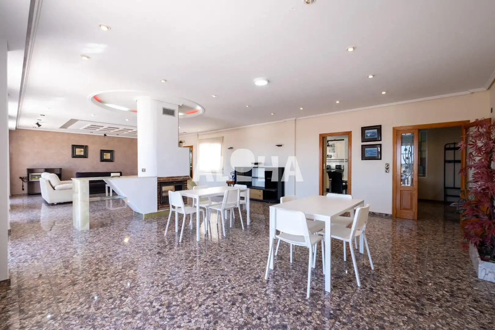 Habitación 346 m², Moncada