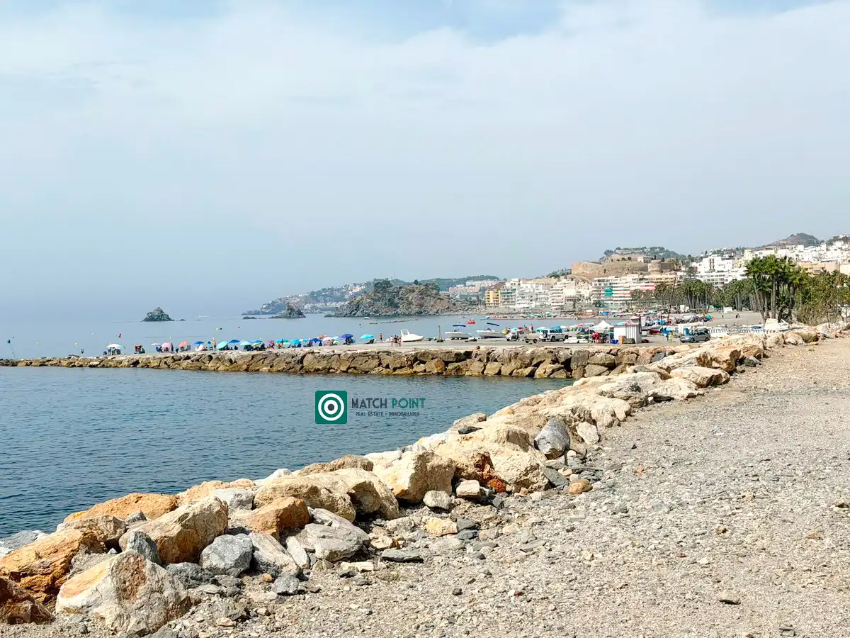Piso de 80 m² en Almuñécar