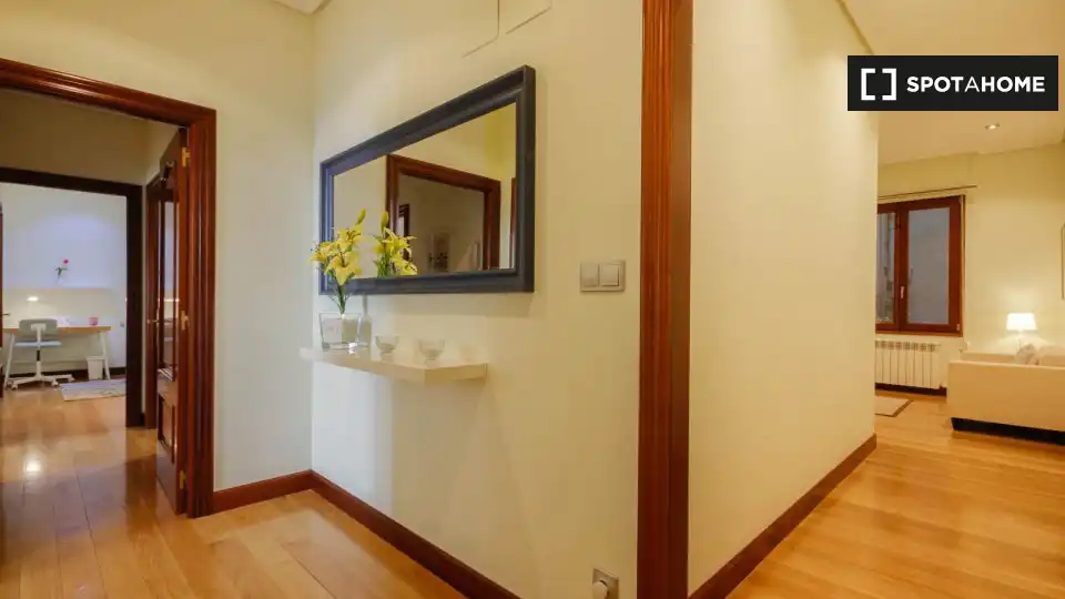 Habitación 196 m², Bilbao