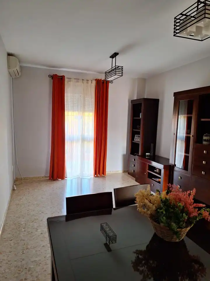 Piso de 84 m² en Dos Hermanas