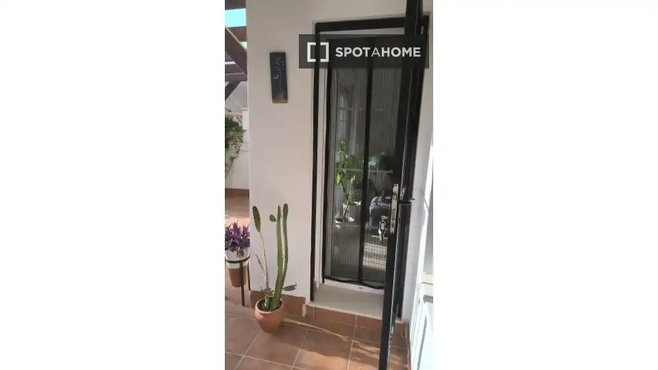 Habitación 58 m², Almería