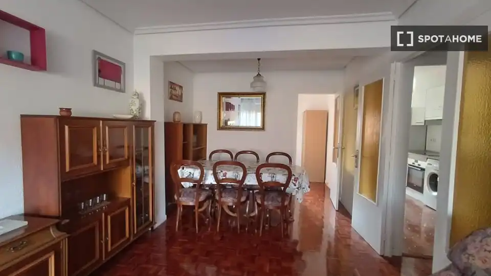 Habitación en alquiler, Pamplona