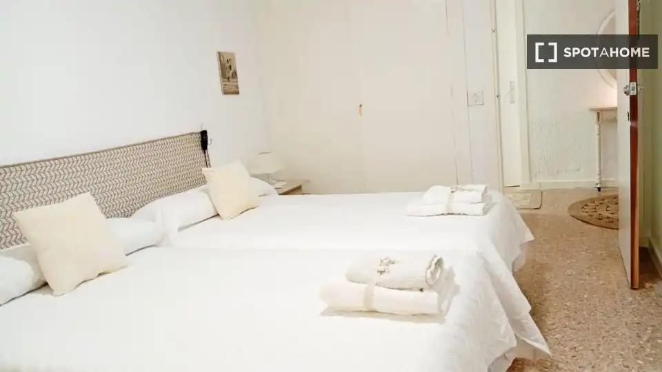 Habitación 219 m², Almería