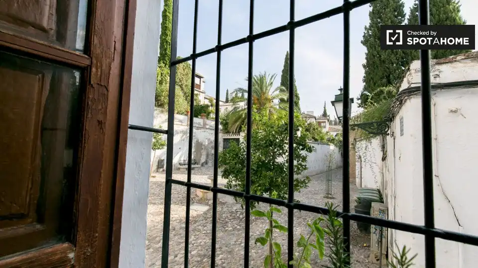 Habitación 69 m², Granada