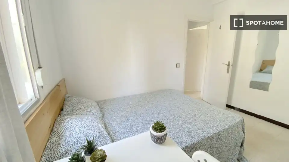 Habitación 86 m², Sevilla