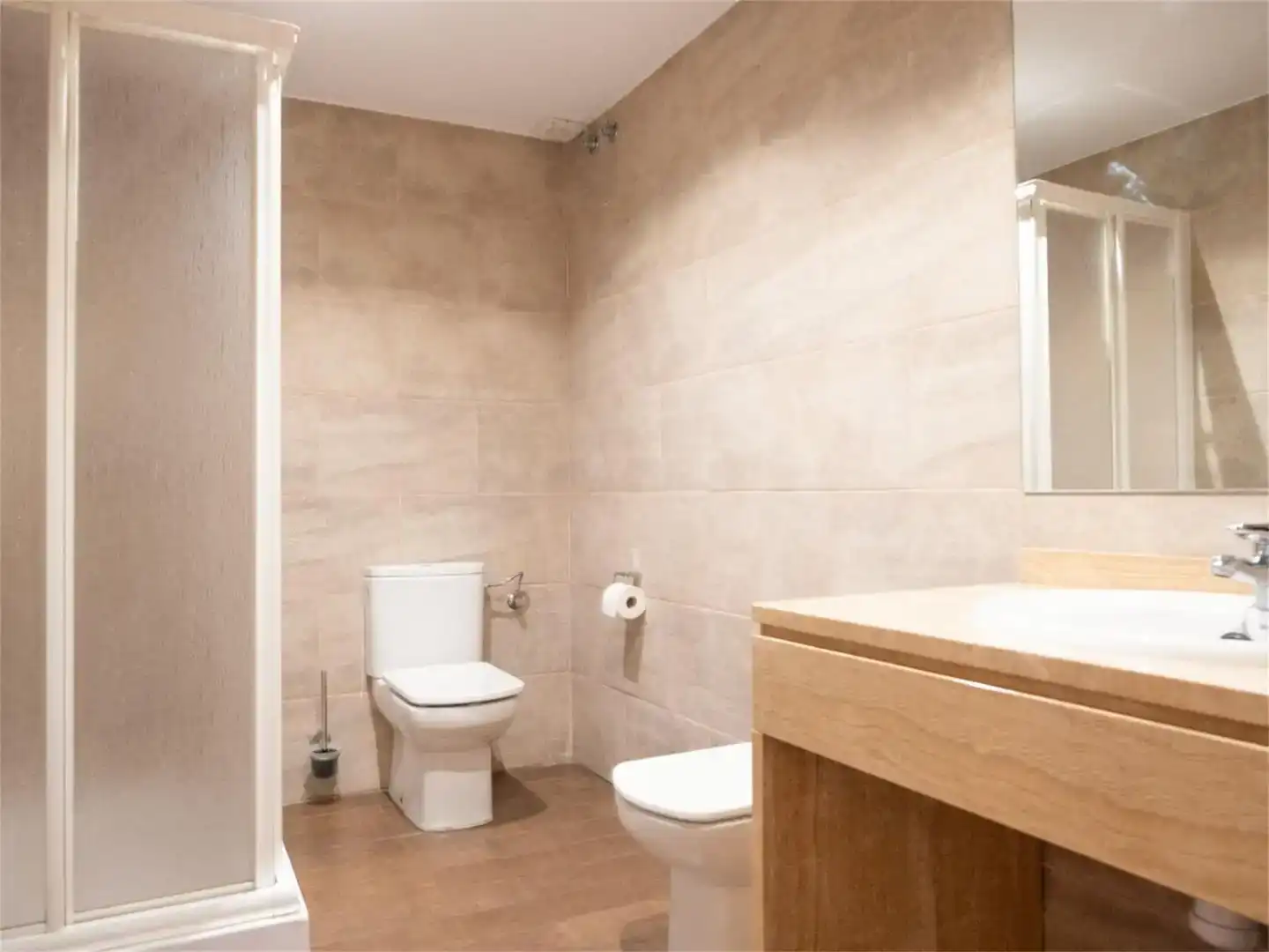 Piso de 450 m² en Orellana de la Sierra