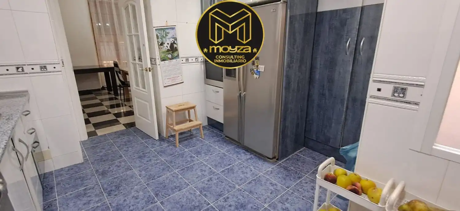 Piso de 250 m² en Jaén