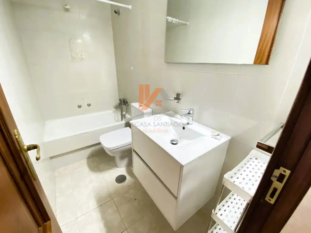 Appartamento 104 m² a Santiago de Compostela