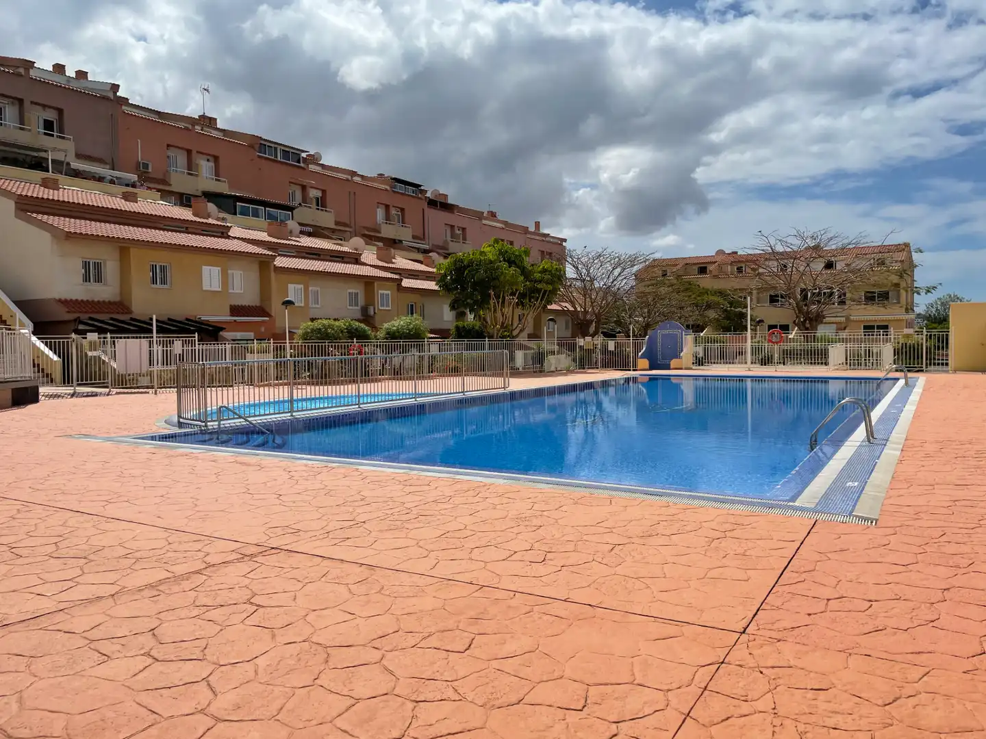 Piso de 11070 m² en Adeje