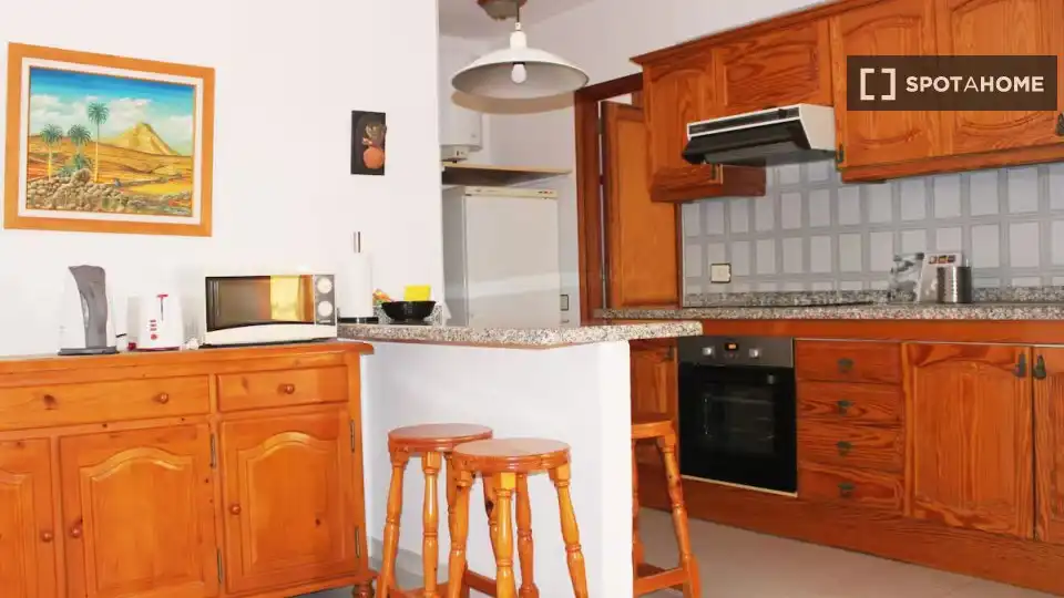 Habitación en alquiler, Guía de Isora