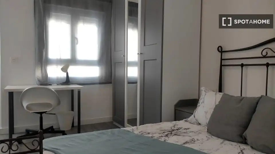 Habitación 92 m², Zaragoza