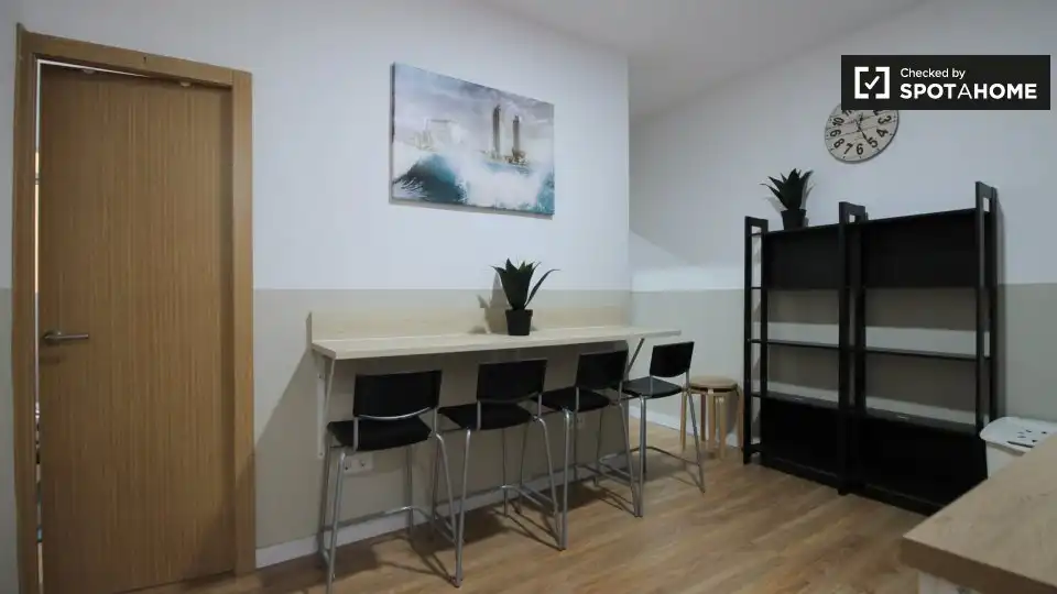 Habitación 100 m², Barcelona