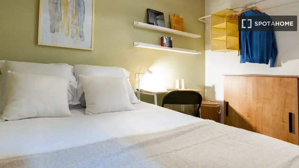 Habitación 75 m², Barcelona