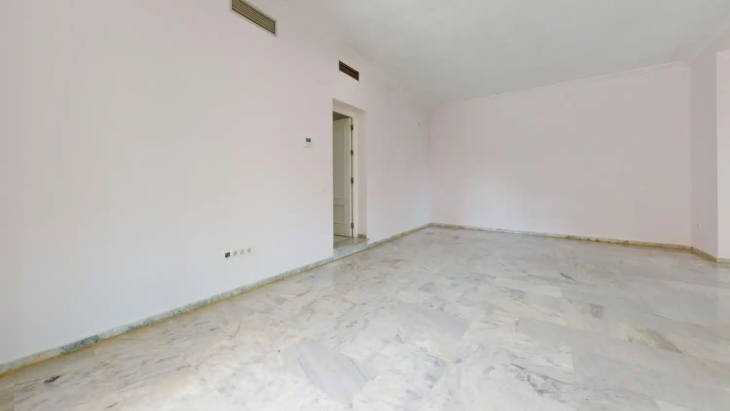 Casa de 370 m² en Mairena del Aljarafe
