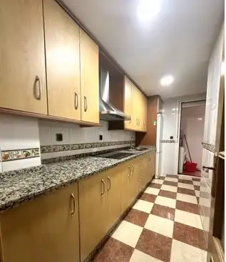 Piso de 98 m² en Linares