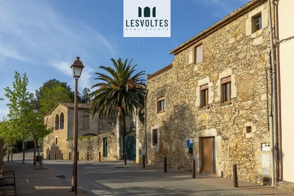 Casa de 264 m² en Forallac
