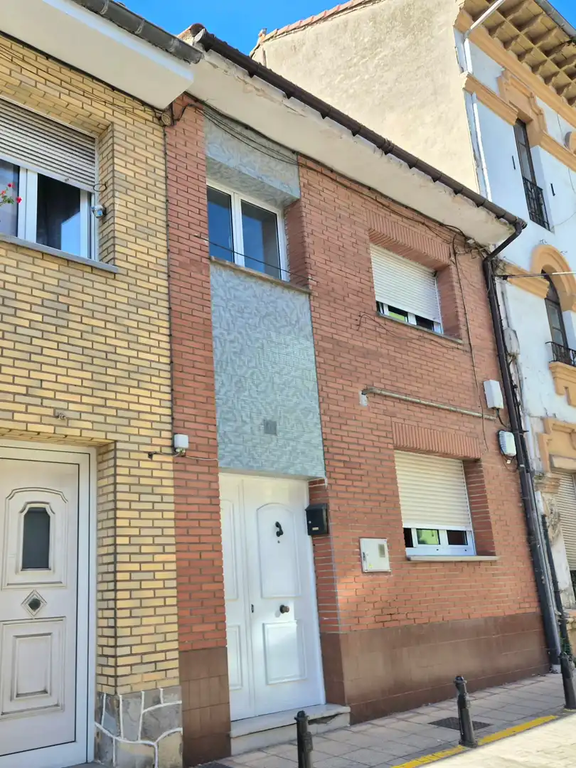 Casa de 104 m² en Carreño